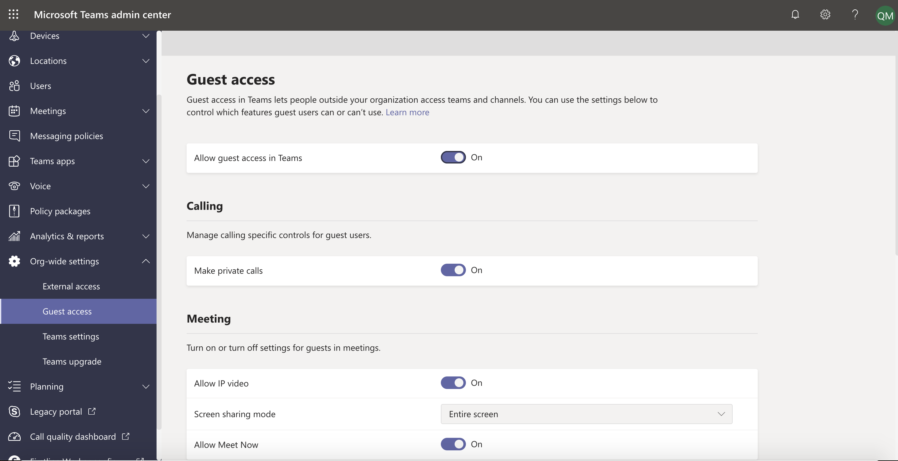 Guest access Org-wide settings in Teams admin center.